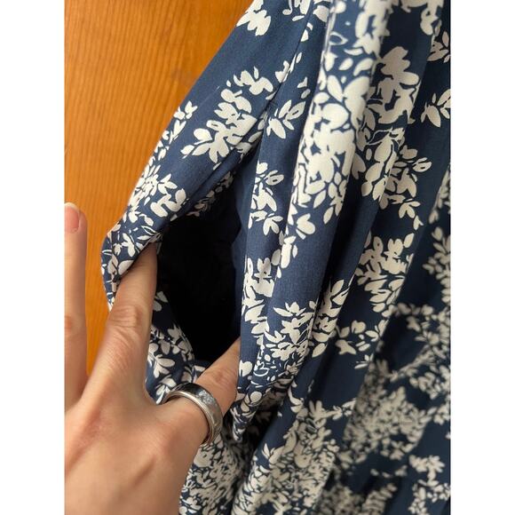 Abercrombie & Fitch Women's Floral Tiered Open Back Midi Dress Navy White SZ XL - Picture 5 of 11